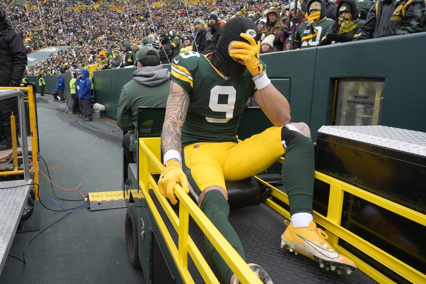 Love and Watson leave Packers' loss to Bears with injuries | iNFOnews.ca