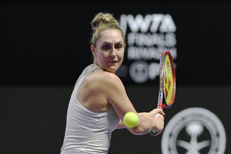 Dabrowski, Stefani win doubles opener in straight sets at French Open | iNFOnews.ca