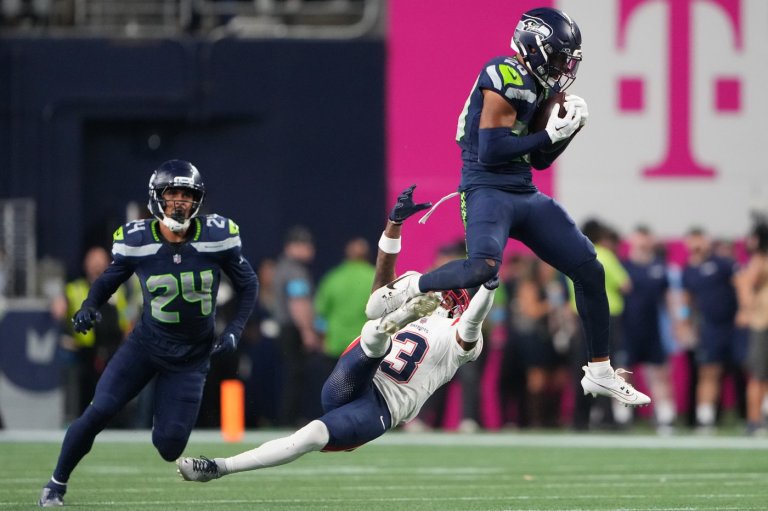 Seahawks pick off Drake Maye 3 times to beat Patriots 13-10 in Super Bowl rematch | iNFOnews.ca