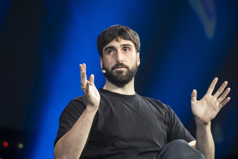 Silicon Valley shouldn’t self-regulate on AI safety, Cohere CEO says | iNFOnews.ca