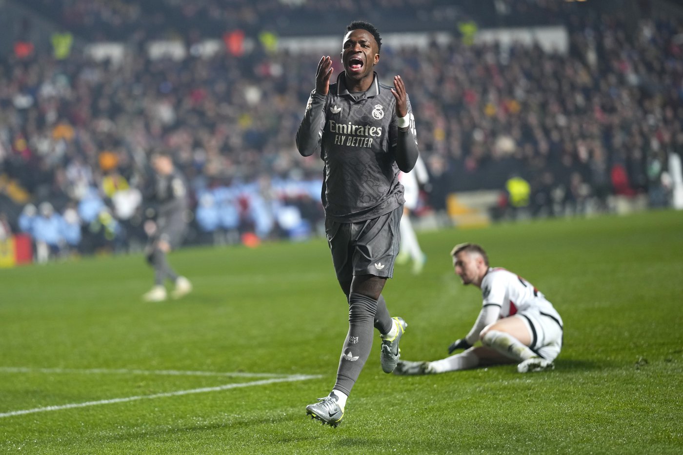 Real Madrid held to high-scoring draw at Rayo Vallecano in La Liga | iNFOnews.ca