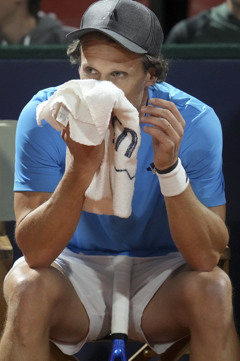 Diego Forlán's debut in professional tennis begins with a doubles loss at the Uruguay Open | iNFOnews.ca