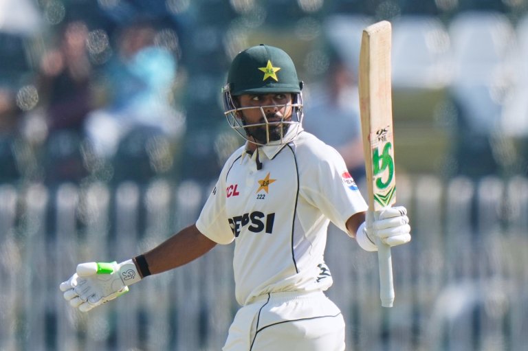 Pakistan recalls Babar and Shah for cricket T20s against South Africa | iNFOnews.ca