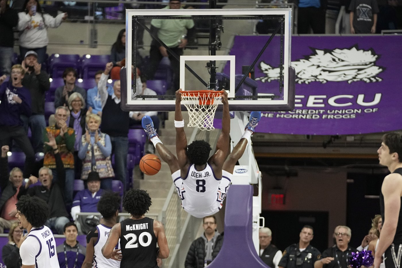Collins scores 16, Wenzel 15 and TCU rallies to beat Xavier 76-72 in Big 12/Big East Battle game | iNFOnews.ca Collins scores 16, Wenzel 15 and TCU rallies to beat Xavier 76-72 in Big 12/Big East Battle game | iNFOnews.ca