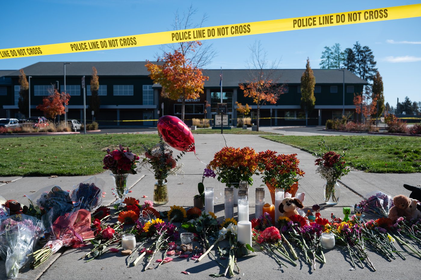 Teen shooter who killed 4 at Oregon elementary school was a former student, police say | iNFOnews.ca