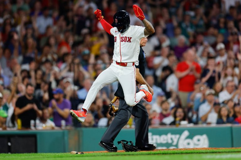 Red Sox overwhelm Diamondbacks 11-1 as all 9 starters drive in a run | iNFOnews.ca