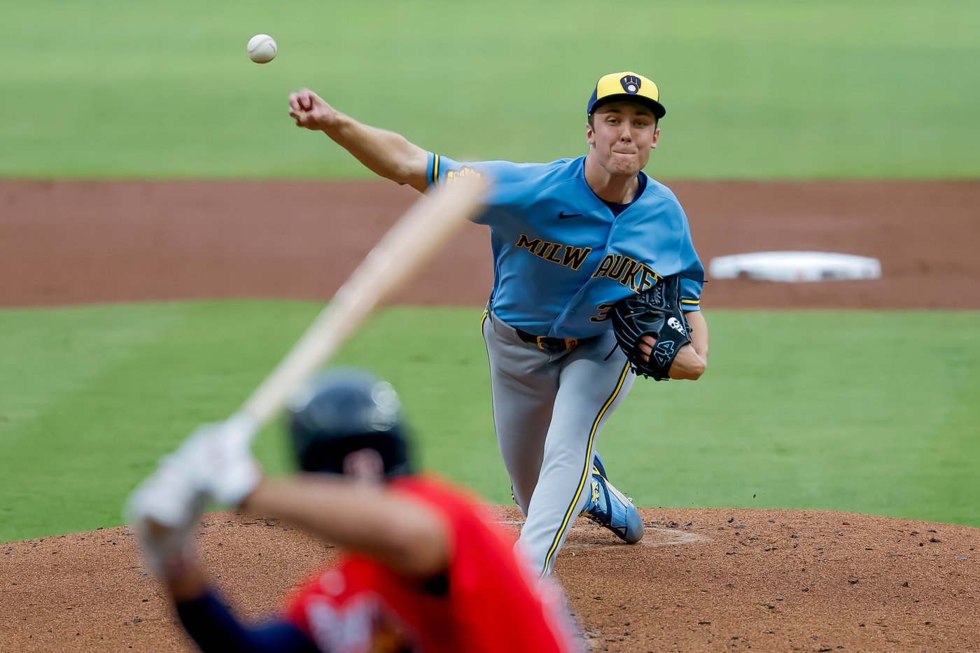 Brewers ace Jacob Misiorowski hits 104.2 mph, gives up 2 runs against Braves | iNFOnews.ca