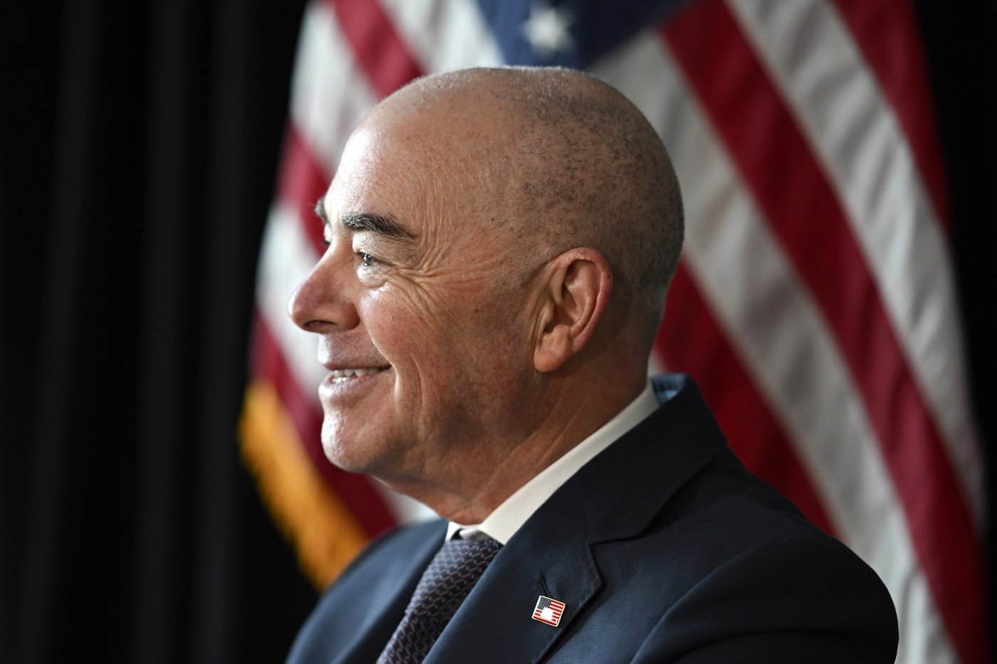 This is what the Homeland Security secretary has to say about his border record | iNFOnews.ca