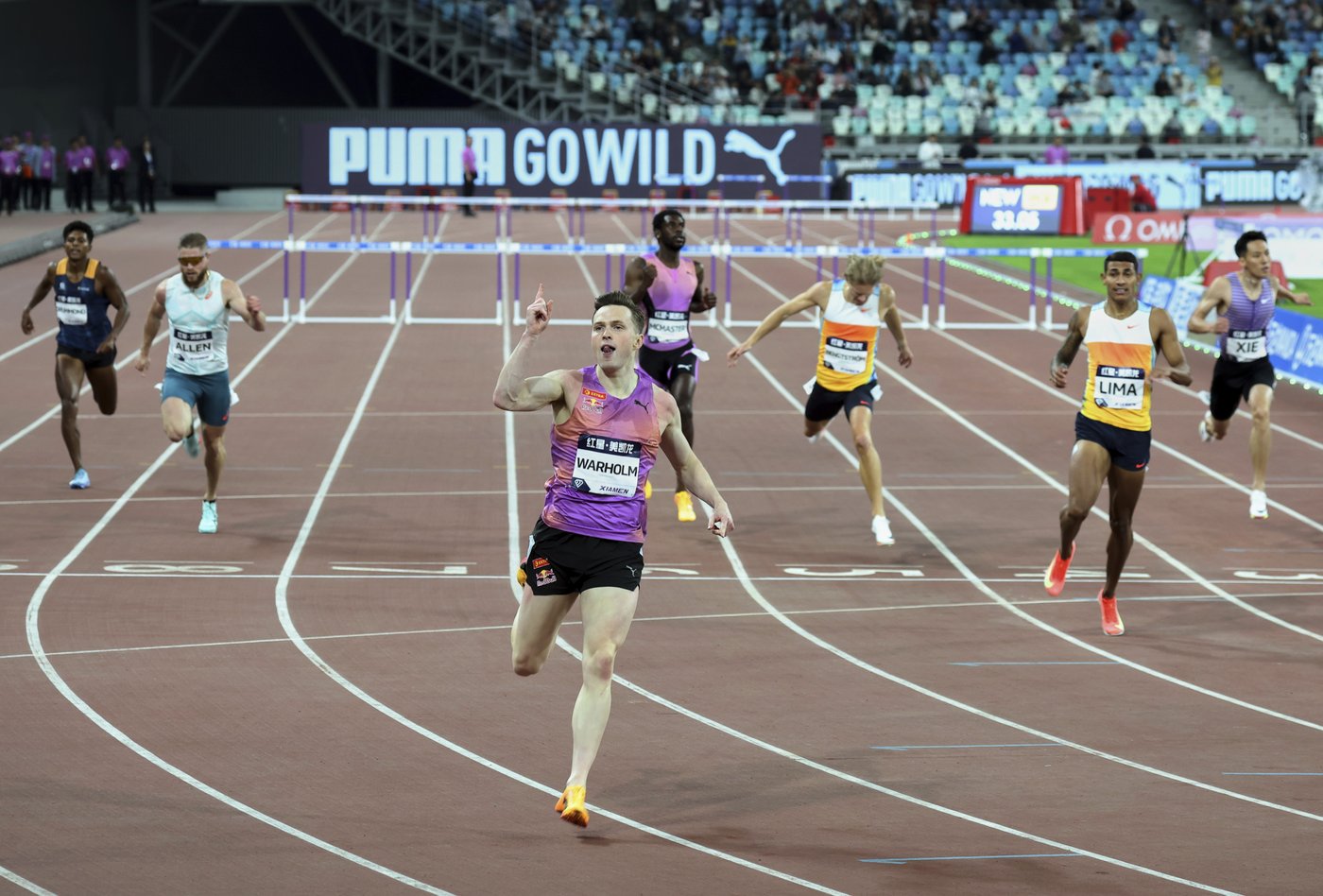 Warholm sets unofficial world record in 300m hurdles at Diamond League opener | iNFOnews.ca