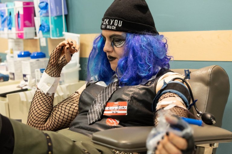 Canadian Blood Services calling for donors amid serious drop in supply | iNFOnews.ca