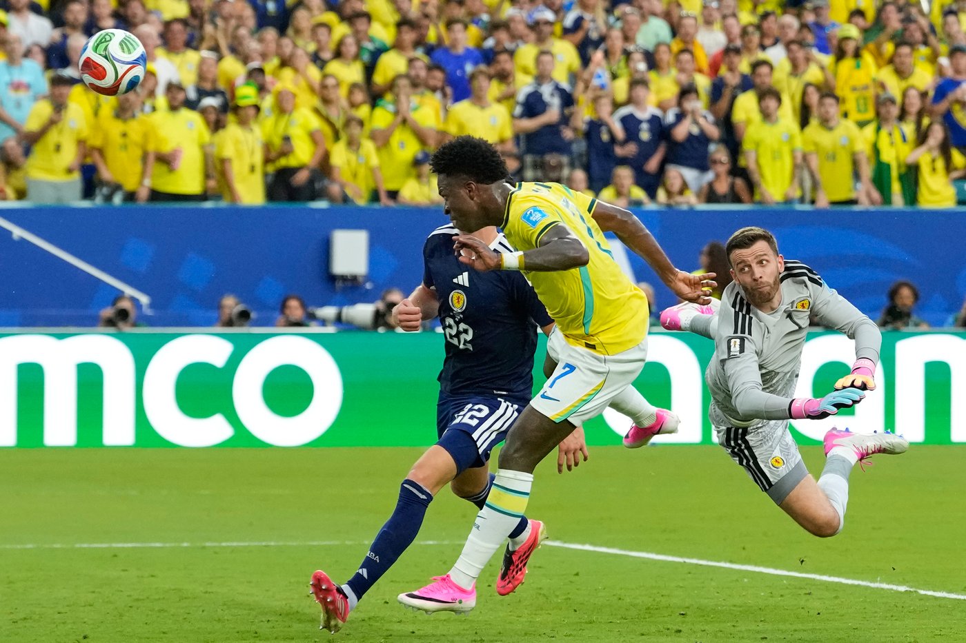 Vinícius Júnior scores twice, Brazil beats Scotland 3-0 to top World Cup group | iNFOnews.ca Vinícius Júnior scores twice, Brazil beats Scotland 3-0 to top World Cup group | iNFOnews.ca