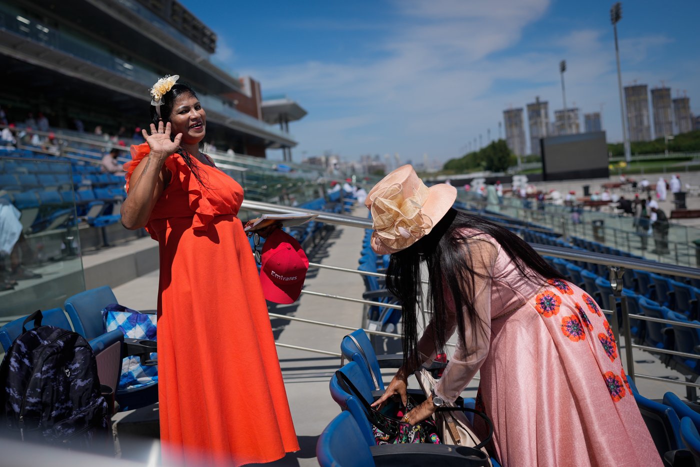 Photos show glamour at the Dubai World Cup horse race but thinner crowds due to Iran war | iNFOnews.ca