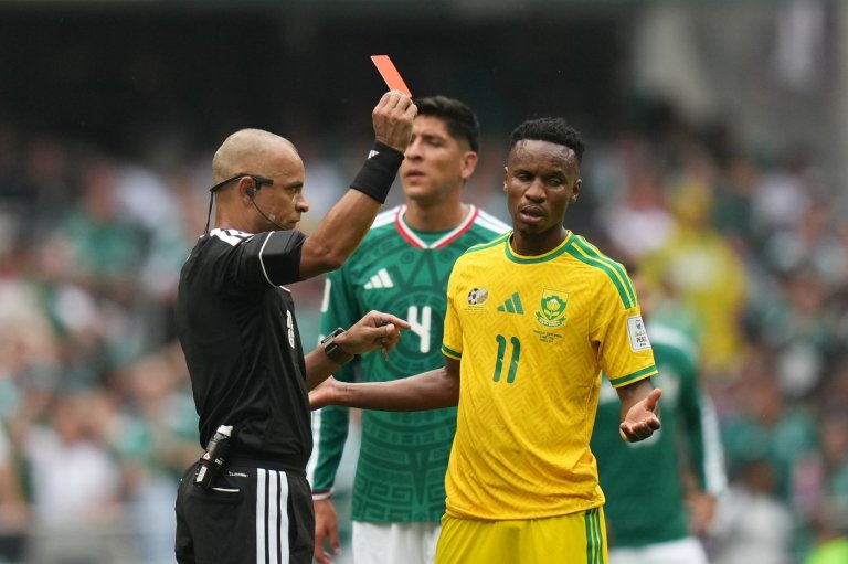 South Africa wants to appeal Zwane's World Cup ban, citing Lionel Messi's foul against Algeria | iNFOnews.ca