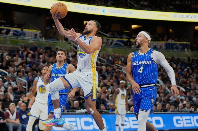 Stephen Curry passes Vince Carter on NBA's all-time scoring list, moves into 22nd place | iNFOnews.ca