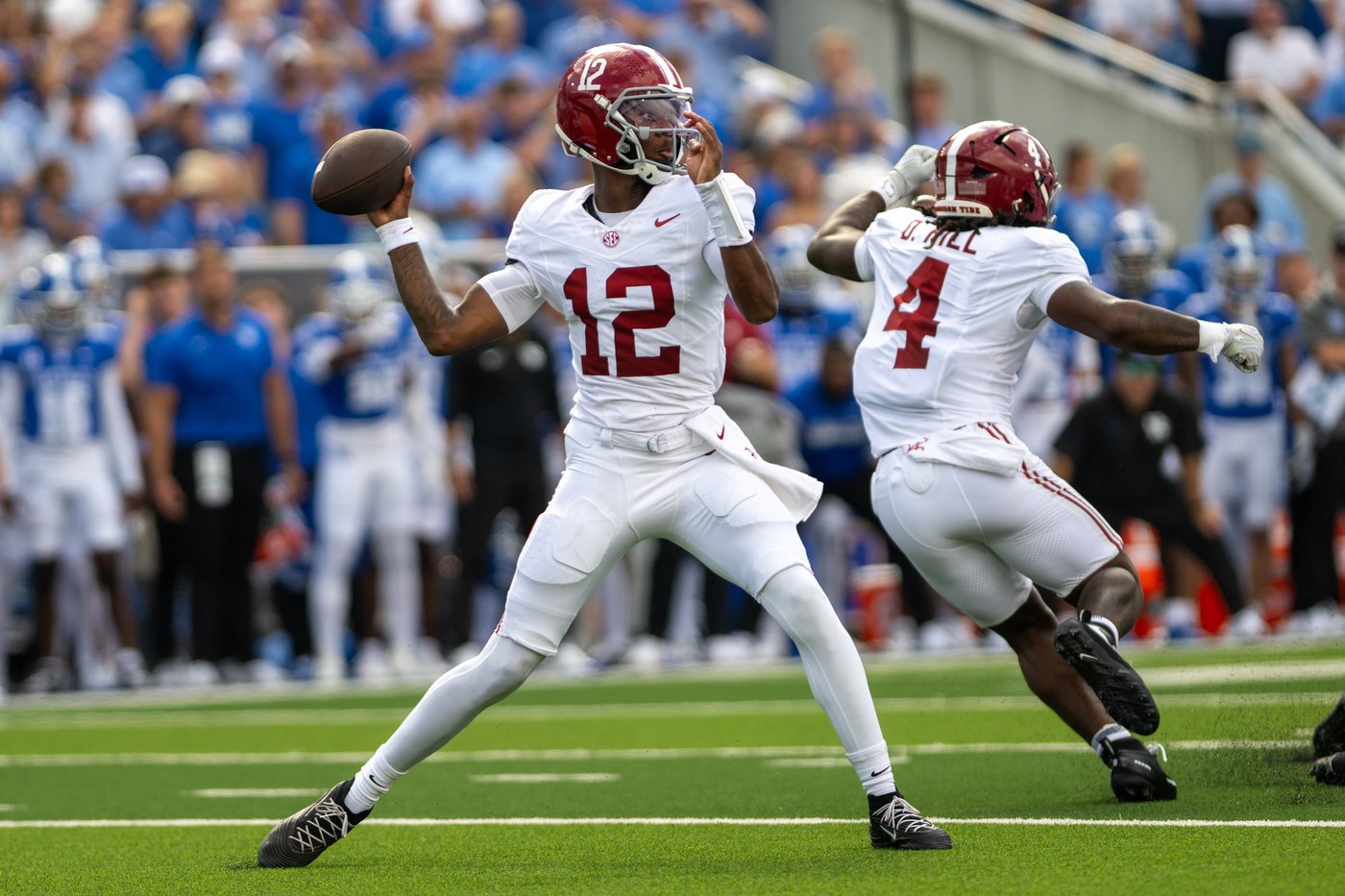 No. 12 Alabama overcomes halftime deficit to beat Kentucky 45-17 | iNFOnews.ca