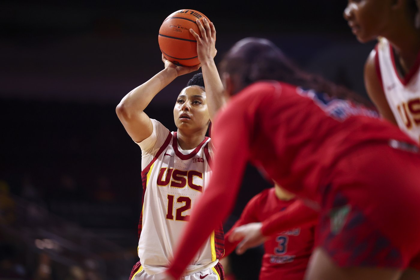 Iriafen and Watkins score 20-plus points in helping No. 5 USC rout Fresno State 89-40 | iNFOnews.ca