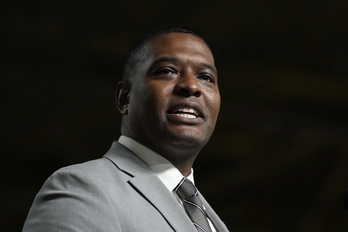 Biden sets 10-year deadline for US cities to replace lead pipes nationwide | iNFOnews.ca