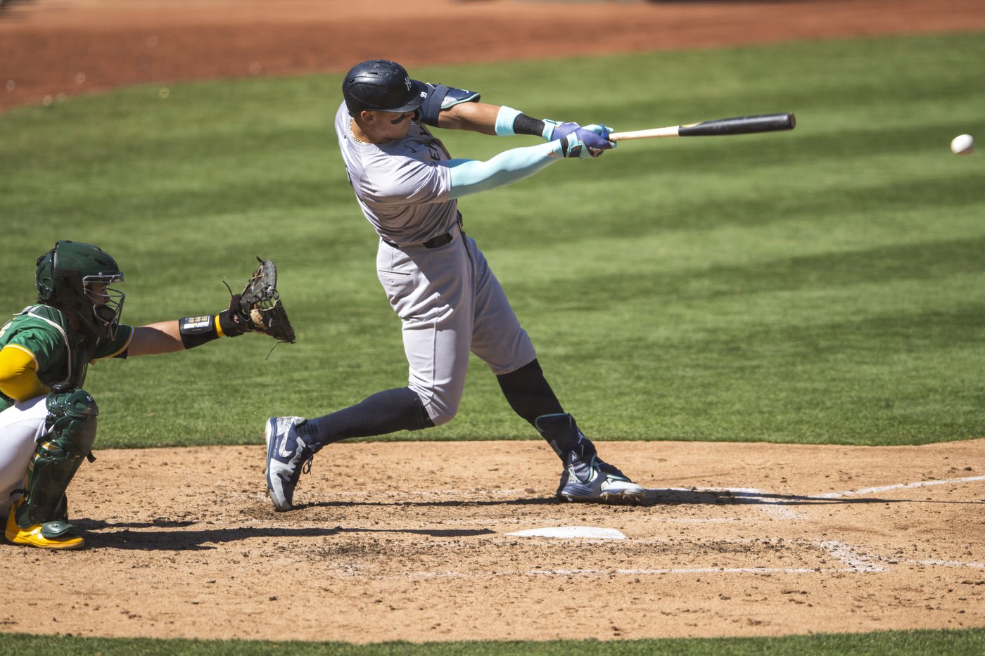 Judge hits 55th homer of season, Yankees beat Athletics 7-4 and draw closer to clinching AL East | iNFOnews.ca