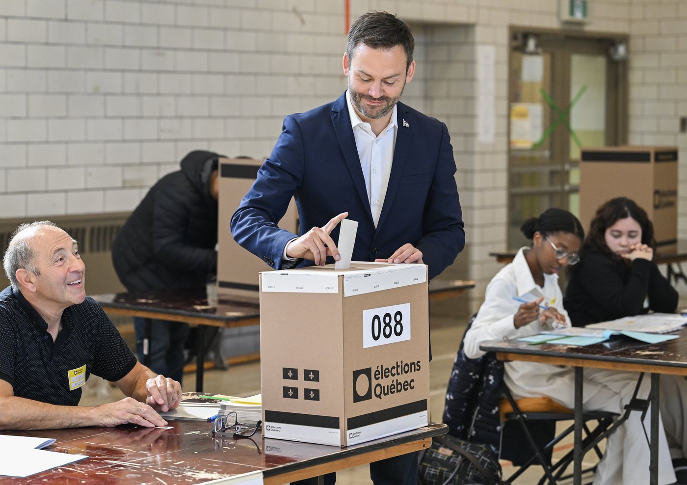 Quebec voters heading to the polls for provincial general election | iNFOnews.ca Quebec voters heading to the polls for provincial general election | iNFOnews.ca