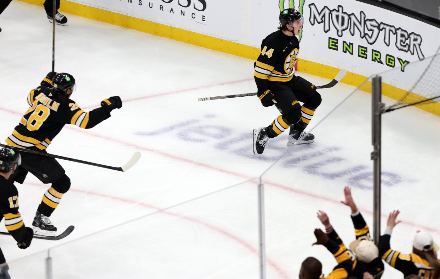 Bruins extend points streak to 8 games with 6-4 win over Sharks | iNFOnews.ca Bruins extend points streak to 8 games with 6-4 win over Sharks | iNFOnews.ca