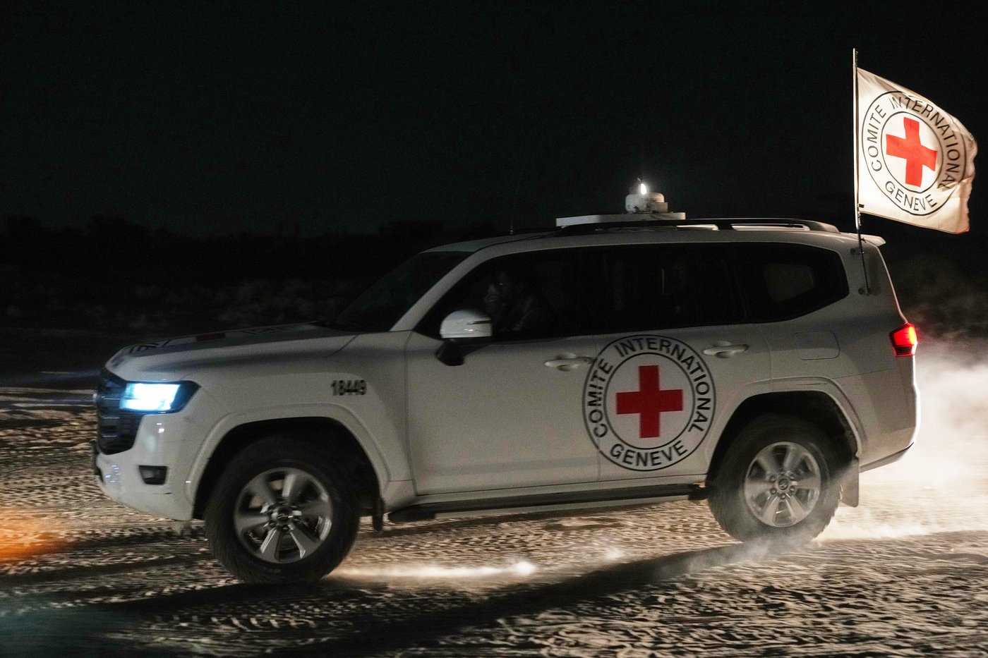 Palestinian death toll in Gaza tops 69,000, local health officials say as more bodies are exchanged | iNFOnews.ca