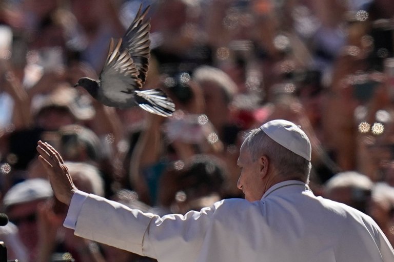 Pope heads to secular France with an appeal to respect the dignity of every human life | iNFOnews.ca