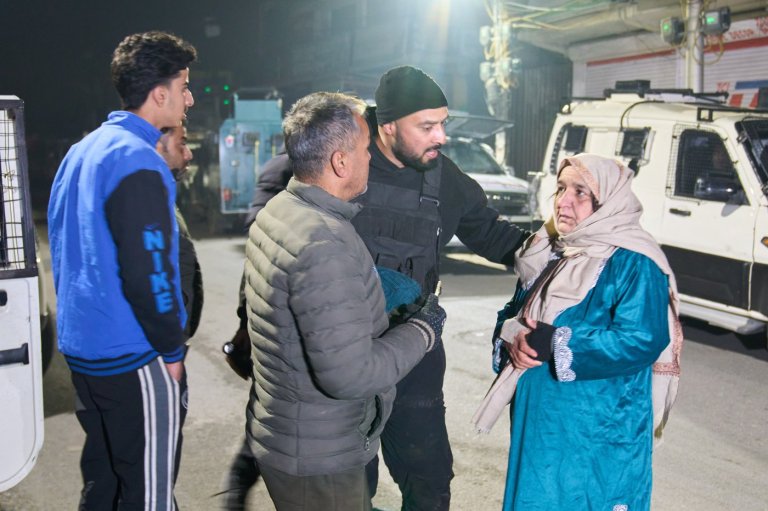 At least 8 killed in huge blast at a police station in Indian-controlled Kashmir | iNFOnews.ca