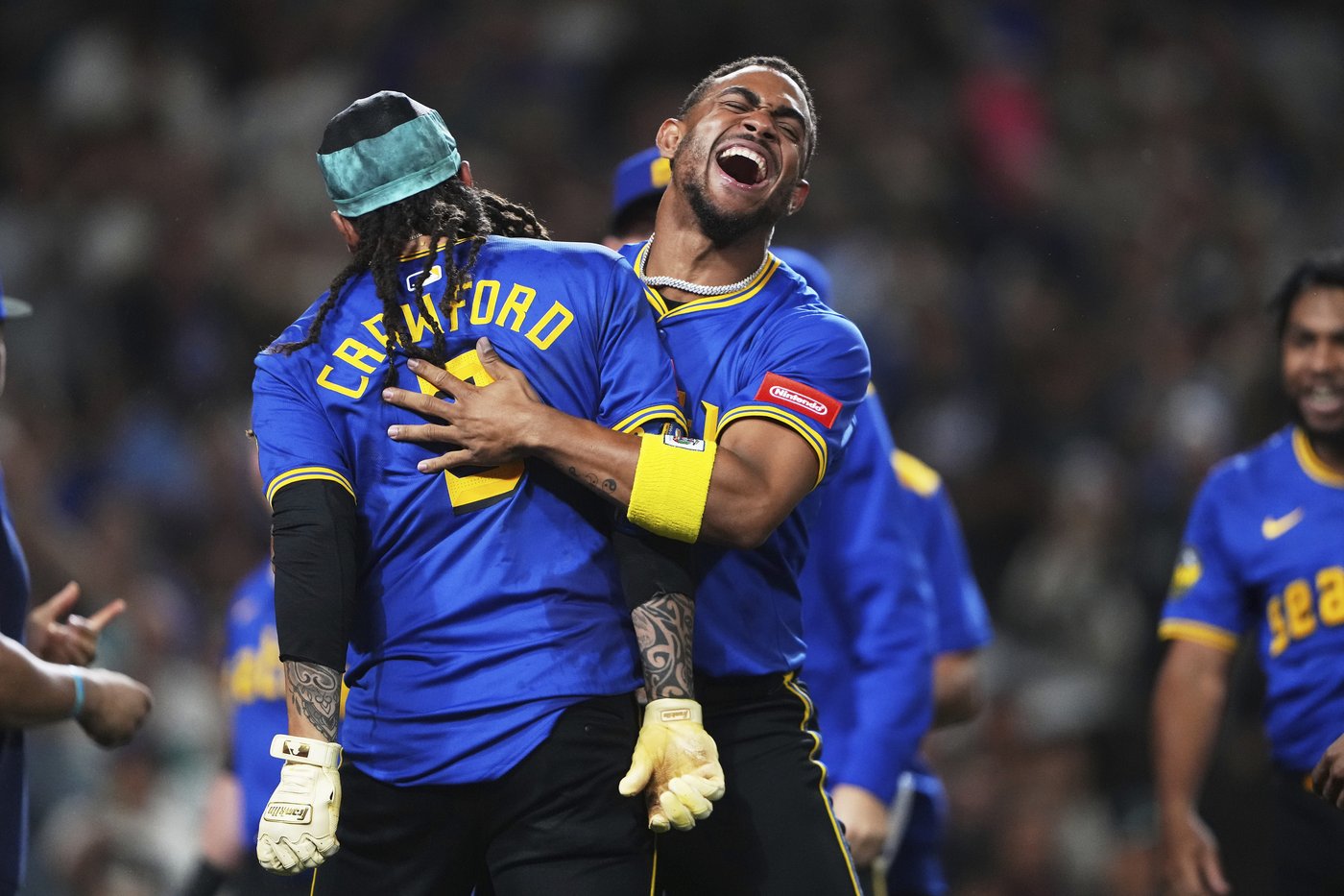 J.P. Crawford hits 2-run homer in 9th to lift the Mariners past the Rangers, 4-3 | iNFOnews.ca