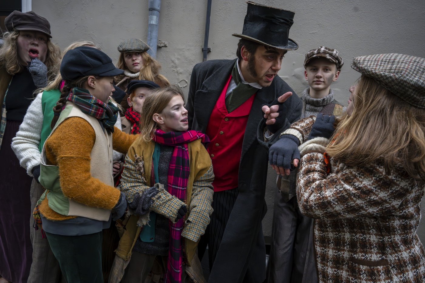 Charles Dickens' characters come alive in a Dutch town enamored with the English author | iNFOnews.ca