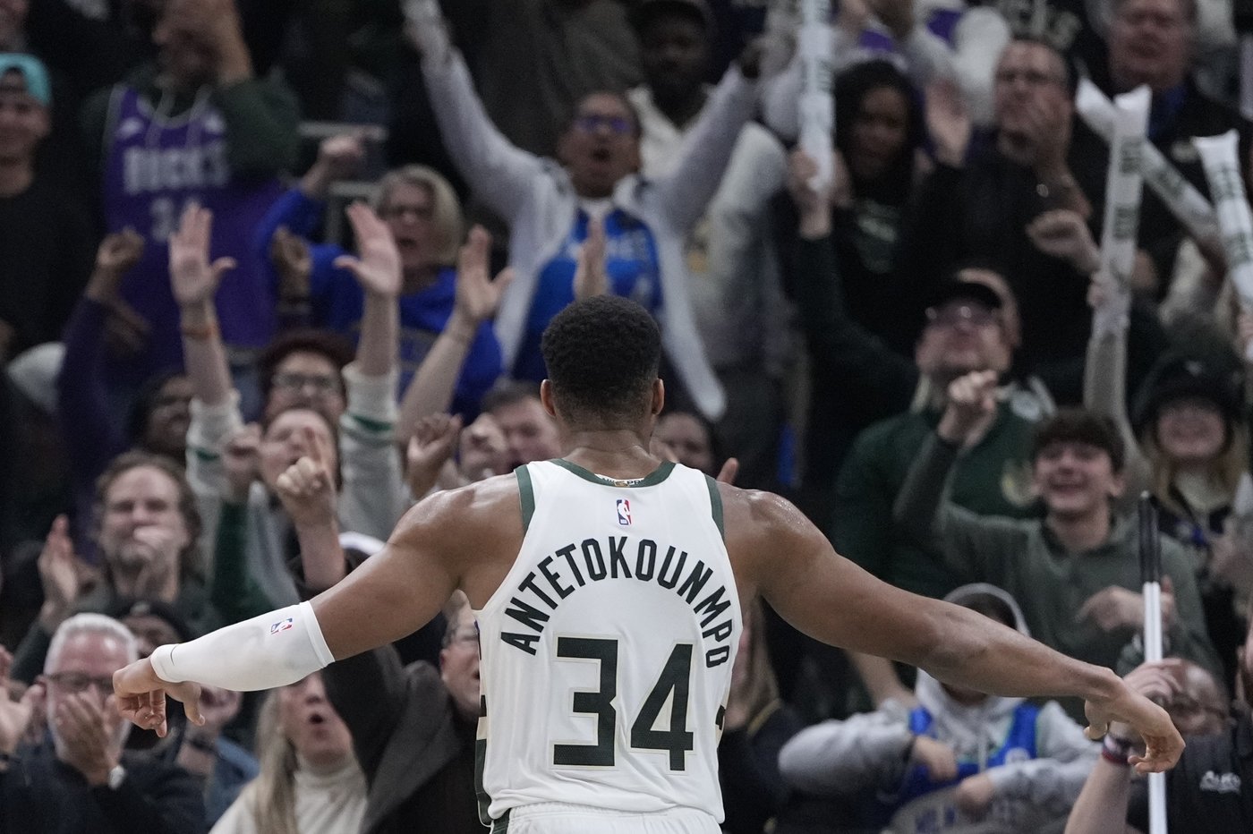 With key teammates out, Antetokounmpo steps up with 59 points to lead Bucks over Pistons in OT | iNFOnews.ca With key teammates out, Antetokounmpo steps up with 59 points to lead Bucks over Pistons in OT | iNFOnews.ca