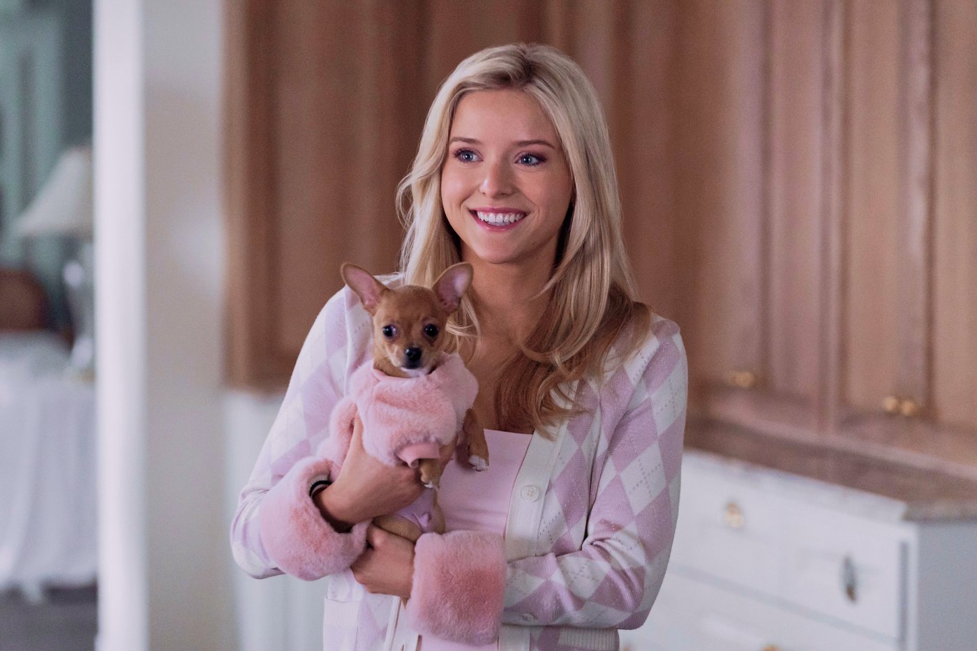 What, like it's hard? Newcomer Lexi Minetree put in the work to play a teen Elle Woods in 'Elle' | iNFOnews.ca