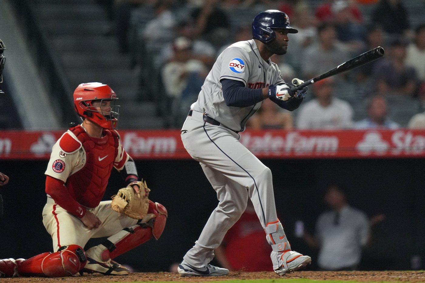 Alvarez homers in first inning and hits RBI single in ninth to lead Astros to 3-2 win over Angels | iNFOnews.ca