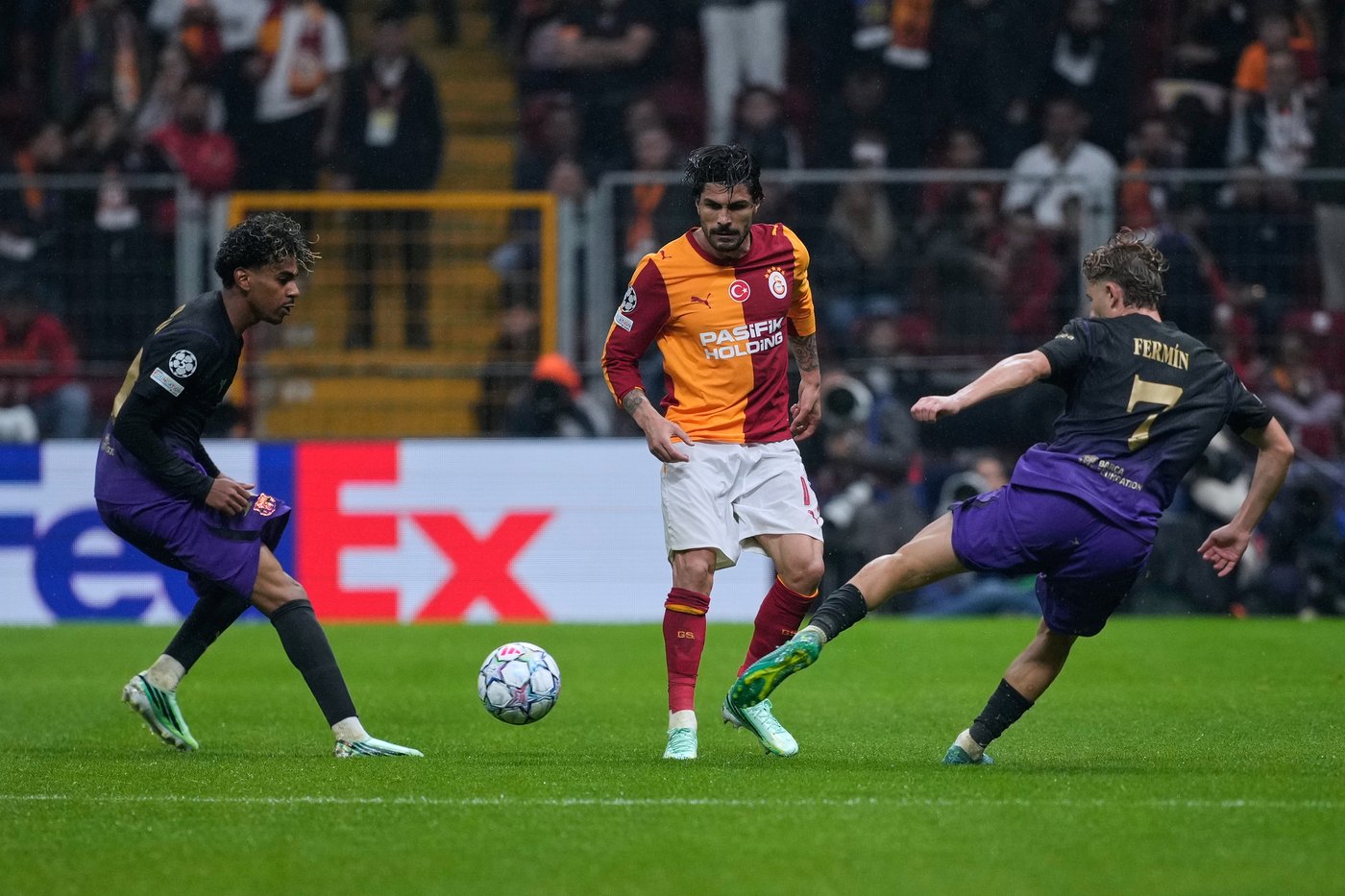 Yamal steals the spotlight with dazzling 'semi-rabona' assist in Barcelona's Champions League win | iNFOnews.ca Yamal steals the spotlight with dazzling 'semi-rabona' assist in Barcelona's Champions League win | iNFOnews.ca