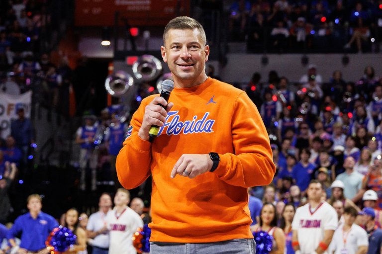 Florida to pay new football coach Jon Sumrall's assistants a combined $11.2 million in 2026 | iNFOnews.ca
