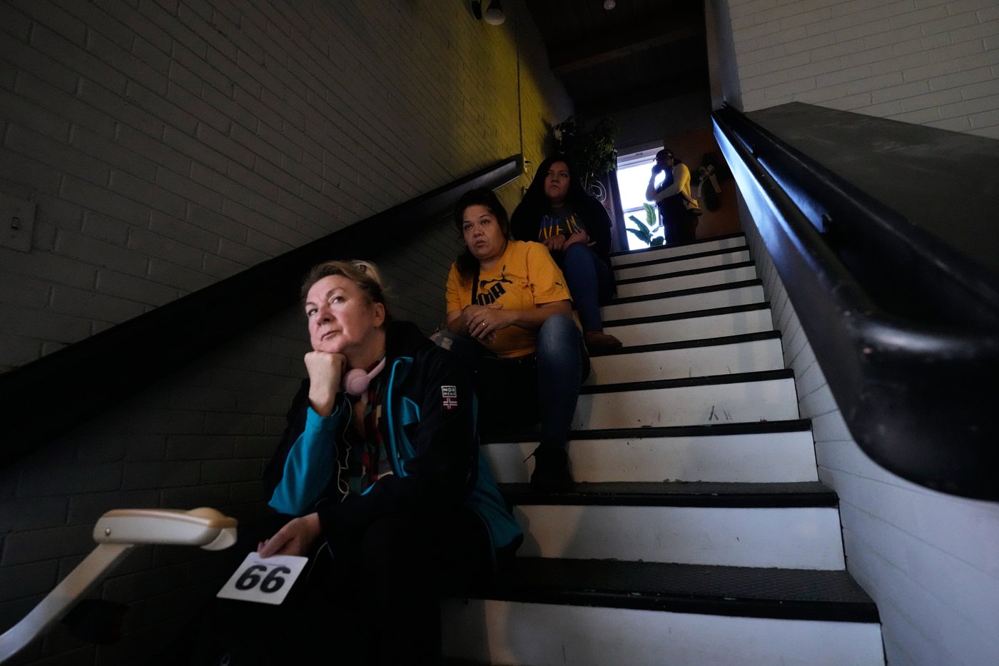 Photos of Americans turning to food pantries as shutdown drags on | iNFOnews.ca