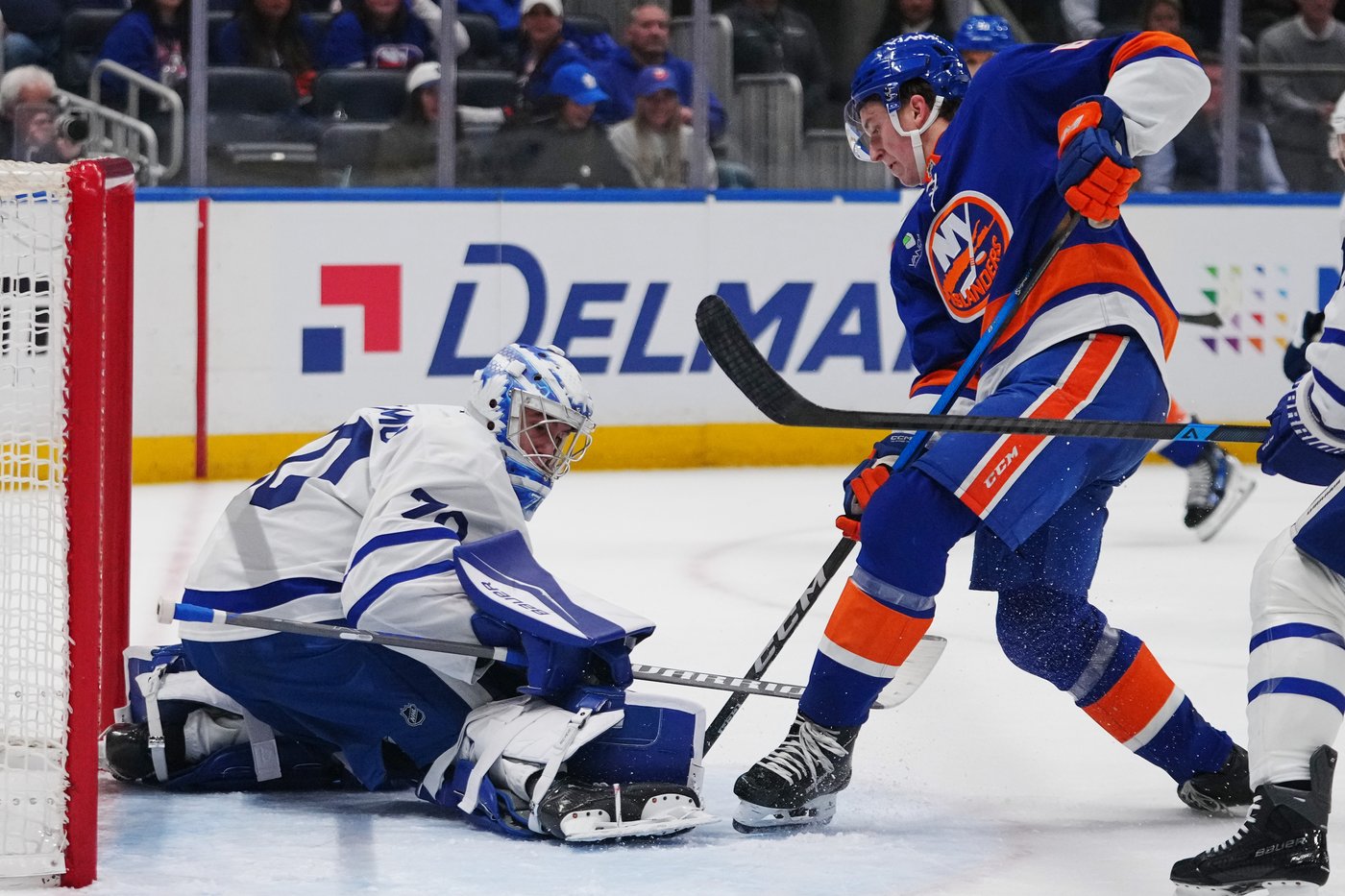Matthew Schaefer matches record for goals by rookie defenseman as Islanders top Leafs 5-3 | iNFOnews.ca Matthew Schaefer matches record for goals by rookie defenseman as Islanders top Leafs 5-3 | iNFOnews.ca
