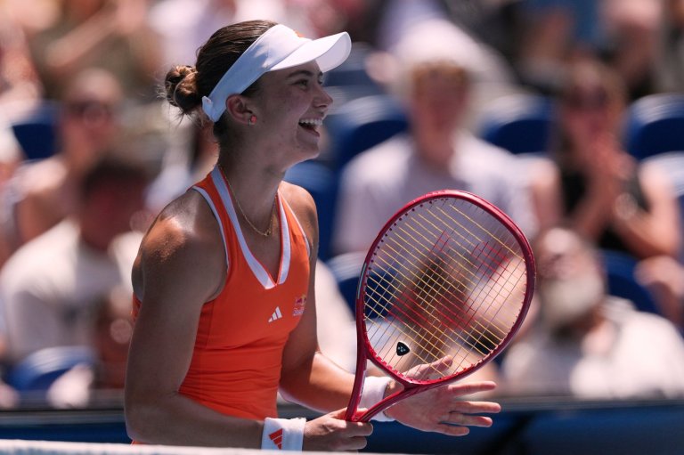 Top-ranked Sabalenka powers her way into quarterfinals at Australian Open | iNFOnews.ca