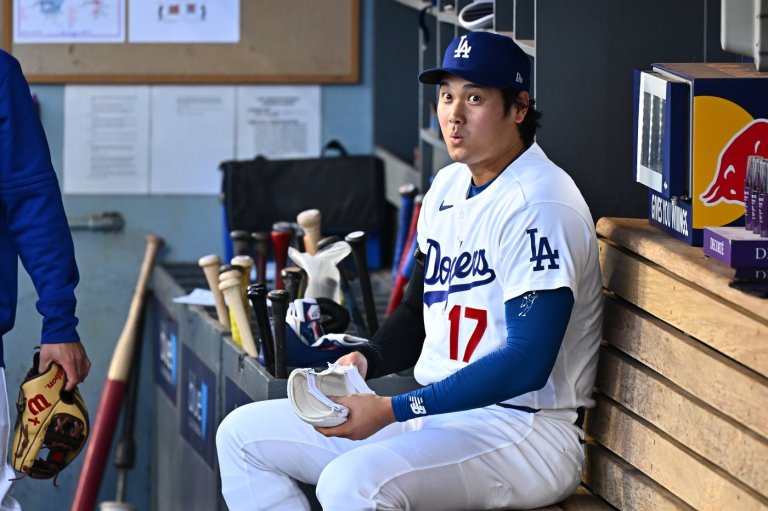 Roberts: Ohtani to start Wednesday vs the Rays as knee swelling 'completely dissipated' | iNFOnews.ca