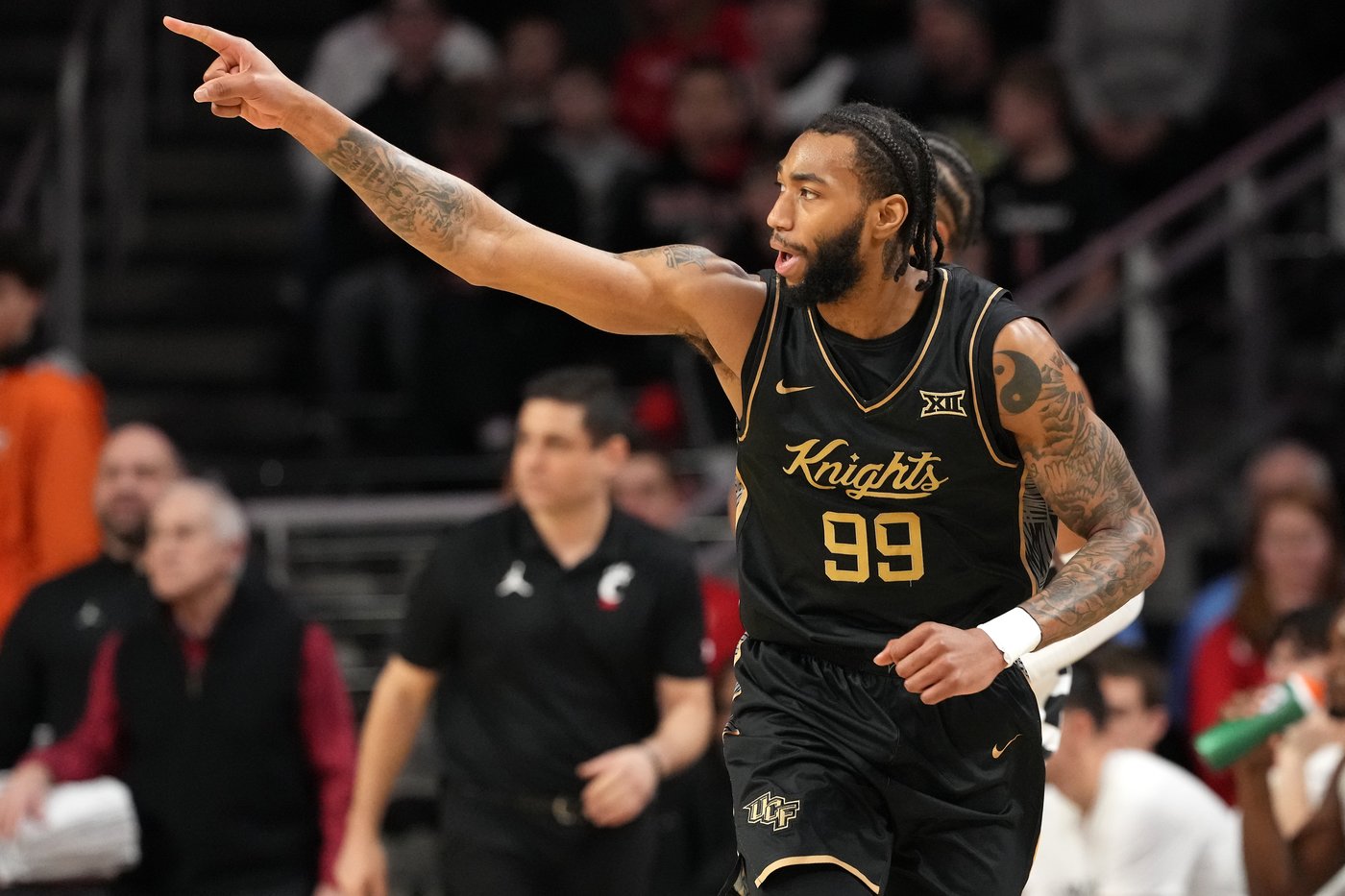 Baba Miller has 17 points, 10 rebounds and 5 assists to help Cincinnati beat UCF 92-72 | iNFOnews.ca Baba Miller has 17 points, 10 rebounds and 5 assists to help Cincinnati beat UCF 92-72 | iNFOnews.ca
