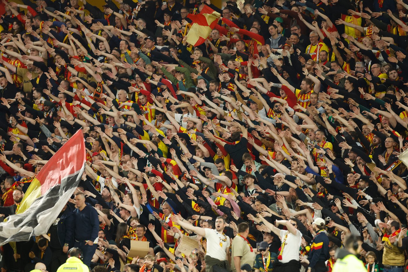 PSG leads Lens by just 4 points as race for French league title heats up | iNFOnews.ca PSG leads Lens by just 4 points as race for French league title heats up | iNFOnews.ca