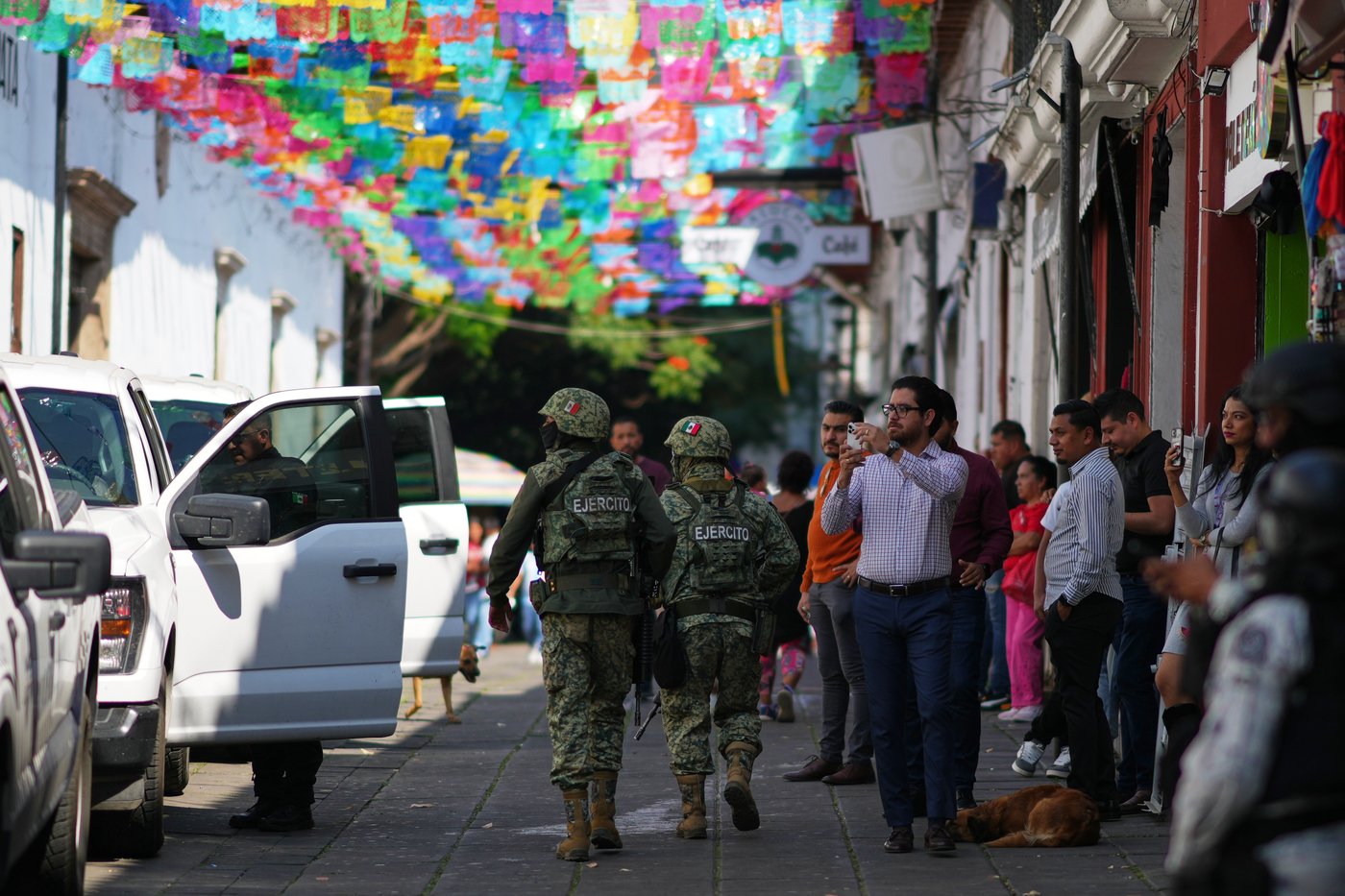 Authorities arrest 7 bodyguards in connection with a Mexican mayor's assassination | iNFOnews.ca Authorities arrest 7 bodyguards in connection with a Mexican mayor's assassination | iNFOnews.ca