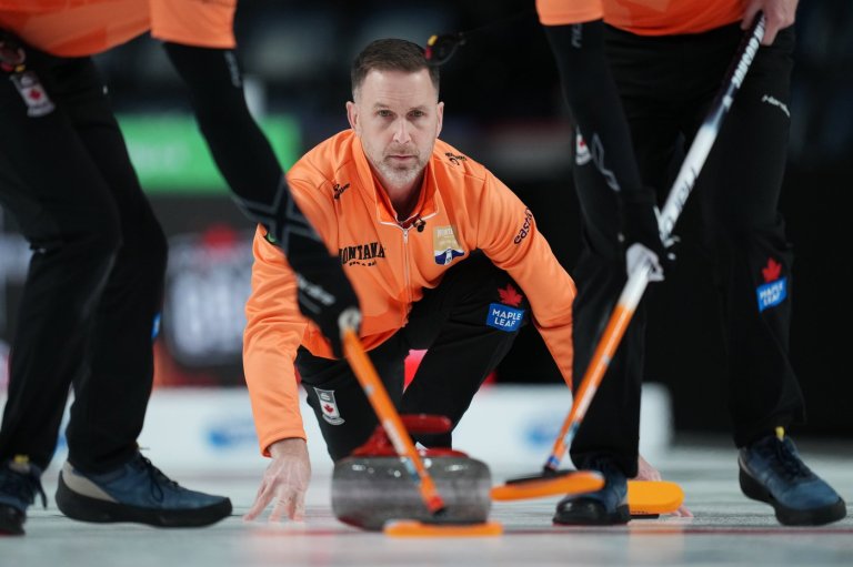 Gushue, Dunstone stay unbeaten at Canadian Olympic curling trials | iNFOnews.ca