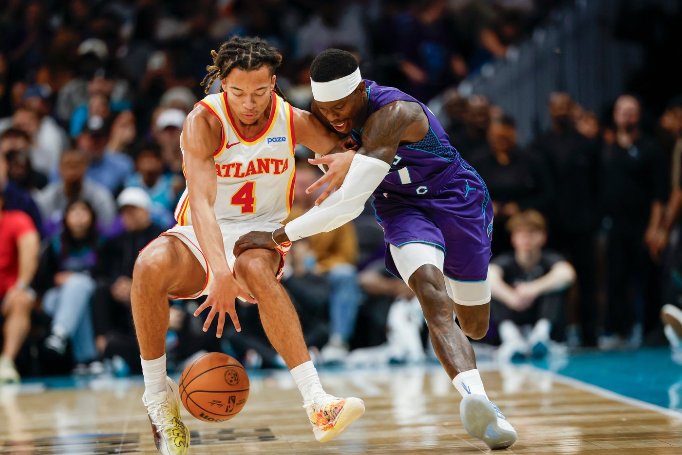 Hornets blown out by Hawks 128-81 in first game home without LaMelo Ball, booed by sellout crowd | iNFOnews.ca