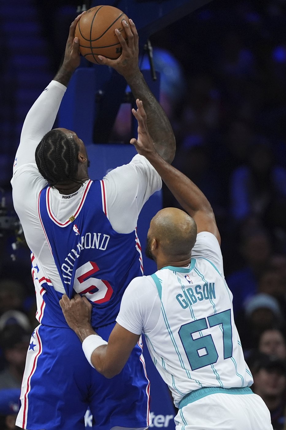 Jared McCain and Guerschon Yabusele lead the 76ers to 107-105 OT win over the Hornets | iNFOnews.ca