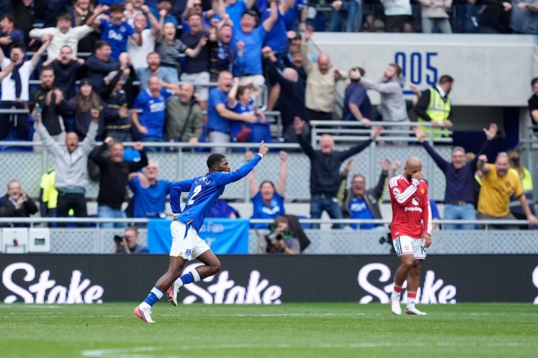 Man United stunned in added time to draw 2-2 at Everton in the Premier League | iNFOnews.ca