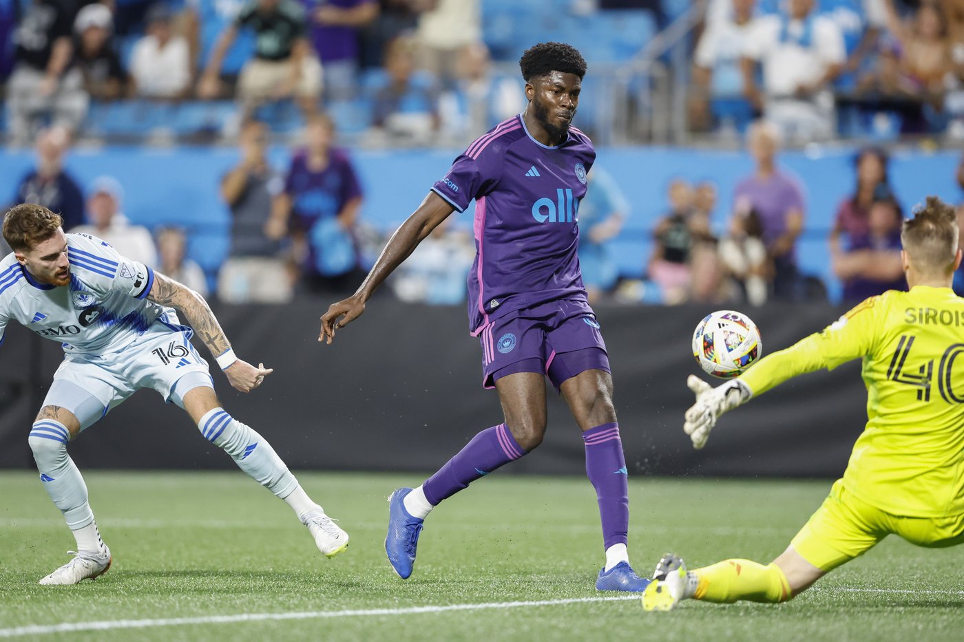 Swiderski helps lift Charlotte to 2-0 win over CF Montreal | iNFOnews.ca