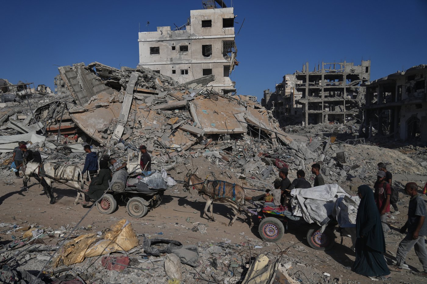 Drone footage above Gaza City shows the toll of 2 years of war | iNFOnews.ca Drone footage above Gaza City shows the toll of 2 years of war | iNFOnews.ca