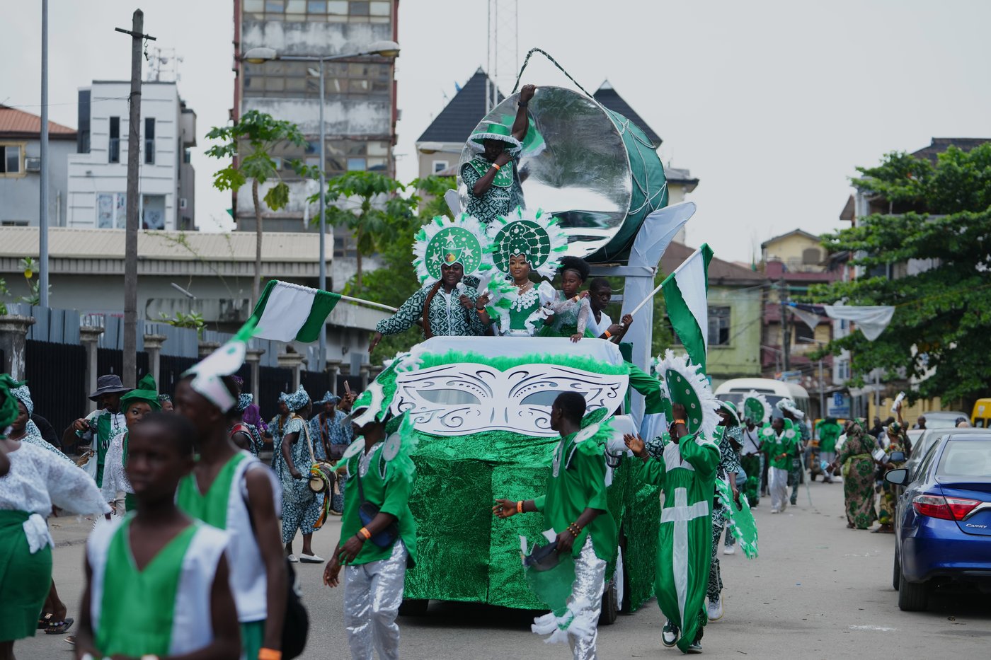 Thousands flood Lagos' vibrant Fanti Carnival to celebrate Afro-Brazilian heritage | iNFOnews.ca