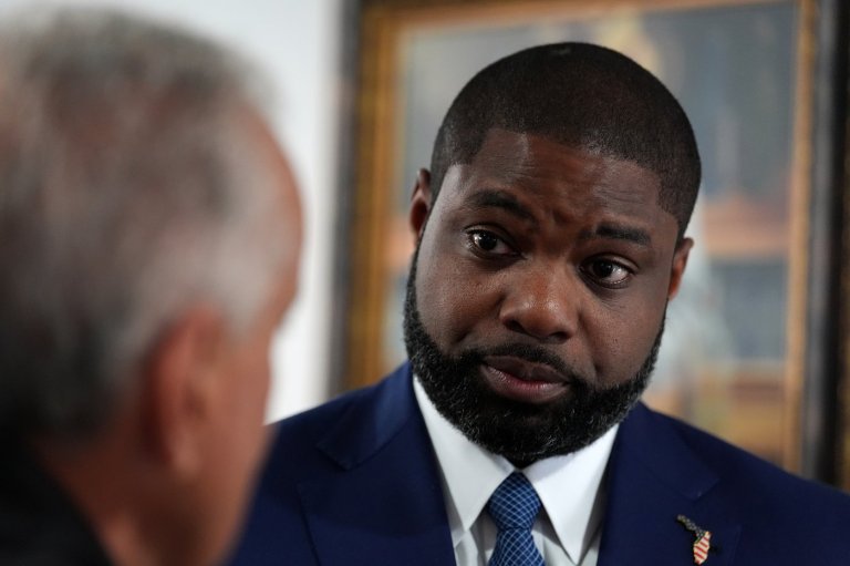 What to watch Tuesday: Redistricting scrambles Florida as Alaska pits Dan Sullivan v. Dan Sullivan | iNFOnews.ca