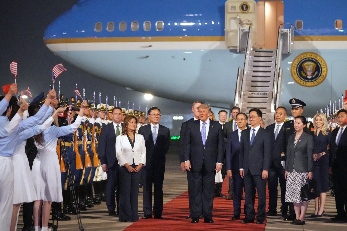 The Latest: Trump arrives in China to meet with Xi in Beijing | iNFOnews.ca